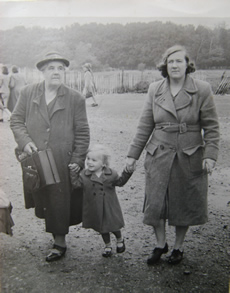Agnes Huggins, Diana Haines and Hilda Haines (1948)